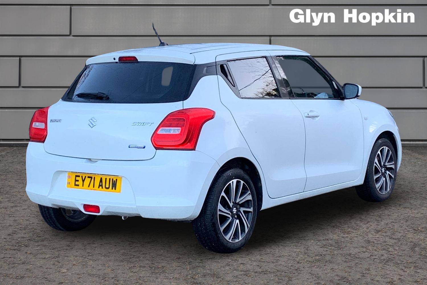 Used Suzuki Swift 2021 for sale - 77205577: Photo 3