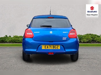 Used Suzuki Swift 2021 for sale - 76161416: Photo