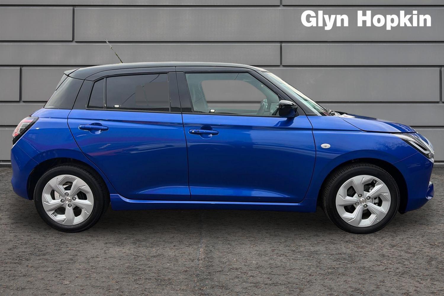 Used Suzuki Swift 2025 for sale - 77133960: Photo 2