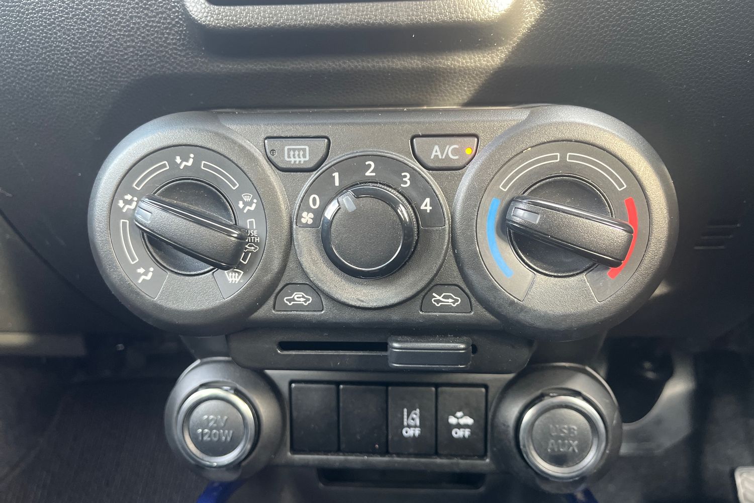 Used Suzuki Ignis 2023 for sale - 75916795: Photo 15