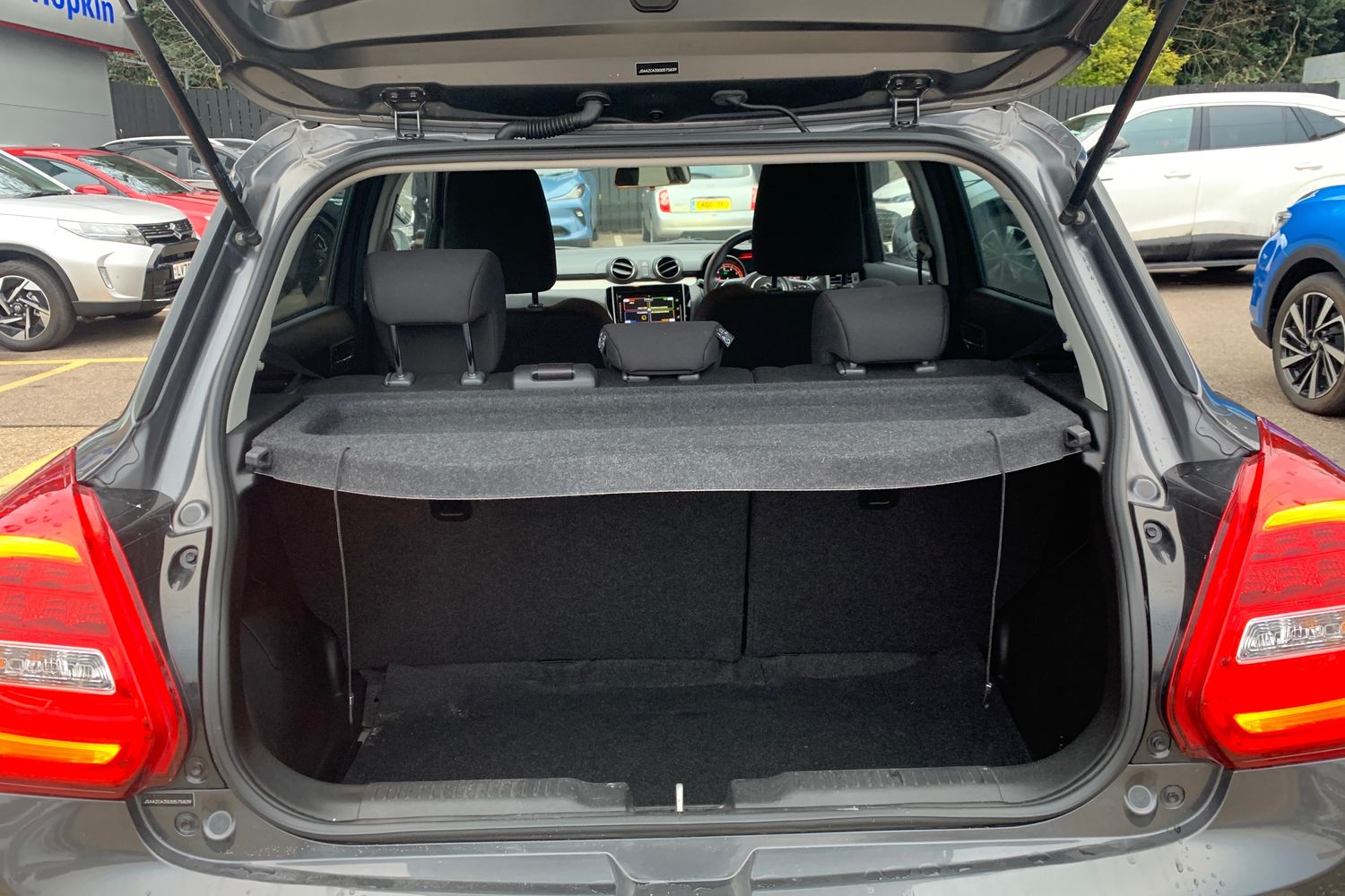 Used Suzuki Swift 2023 for sale - 76894762: Photo 24