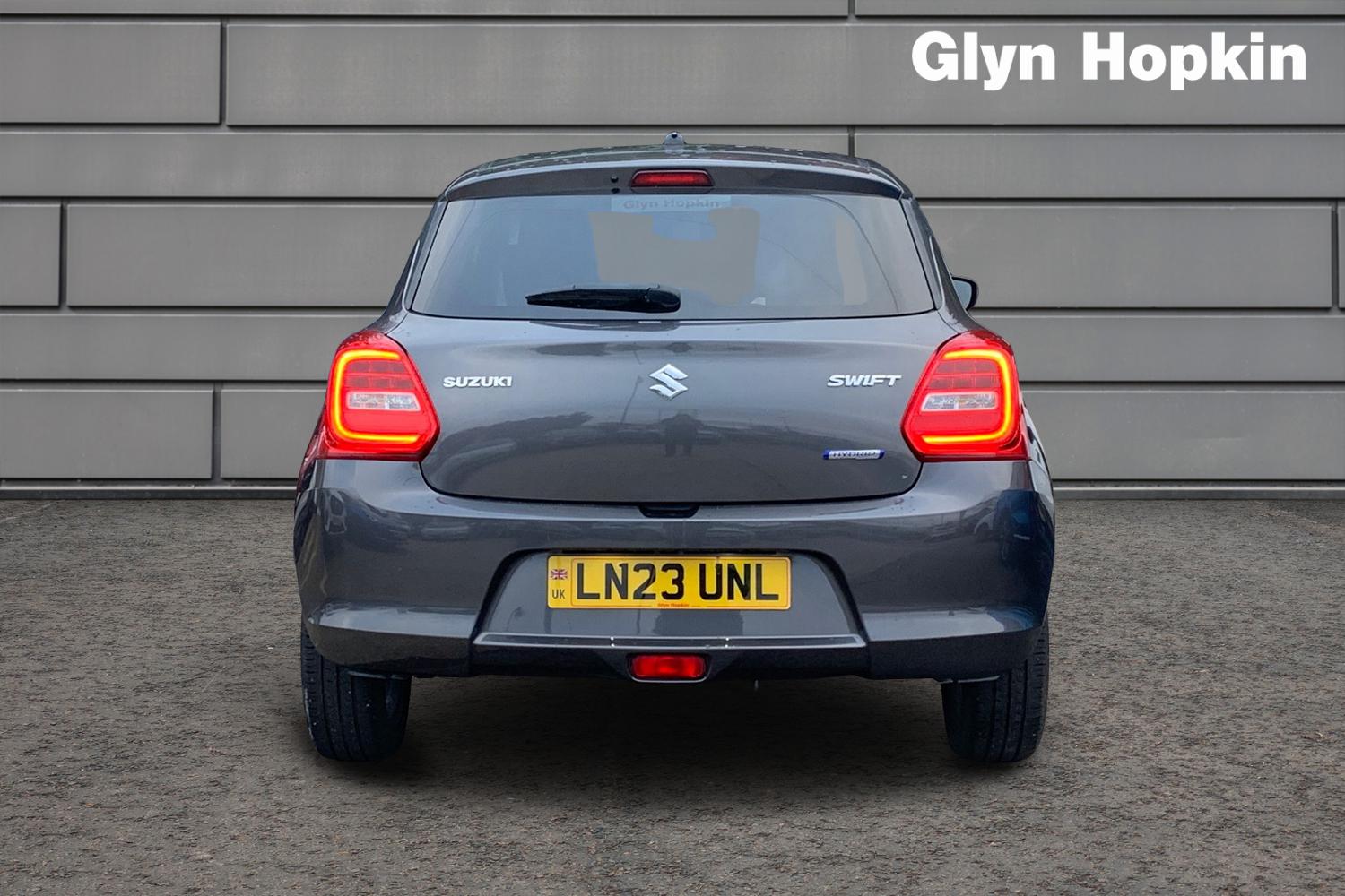 Used Suzuki Swift 2023 for sale - 76894762: Photo 4