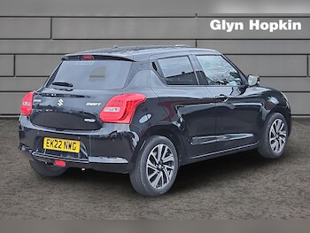 Used Suzuki Swift 2022 for sale - 77133875: Photo