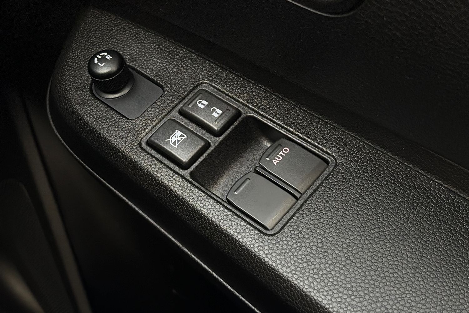 Used Suzuki Ignis 2023 for sale - 77588419: Photo 16