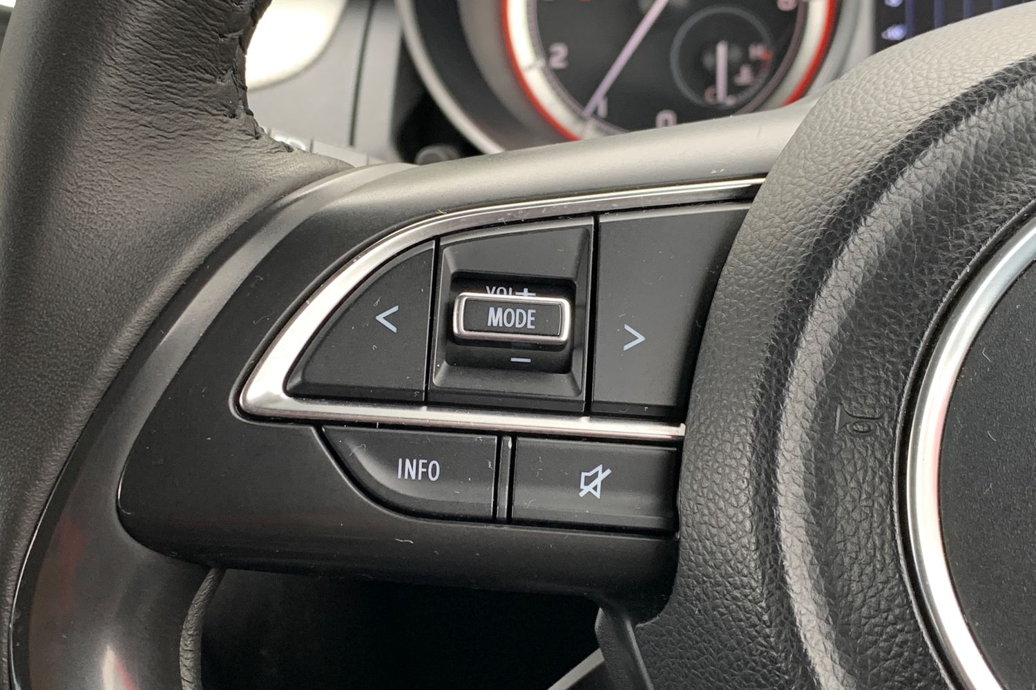 Used Suzuki Swift 2023 for sale - 76161239: Photo 21