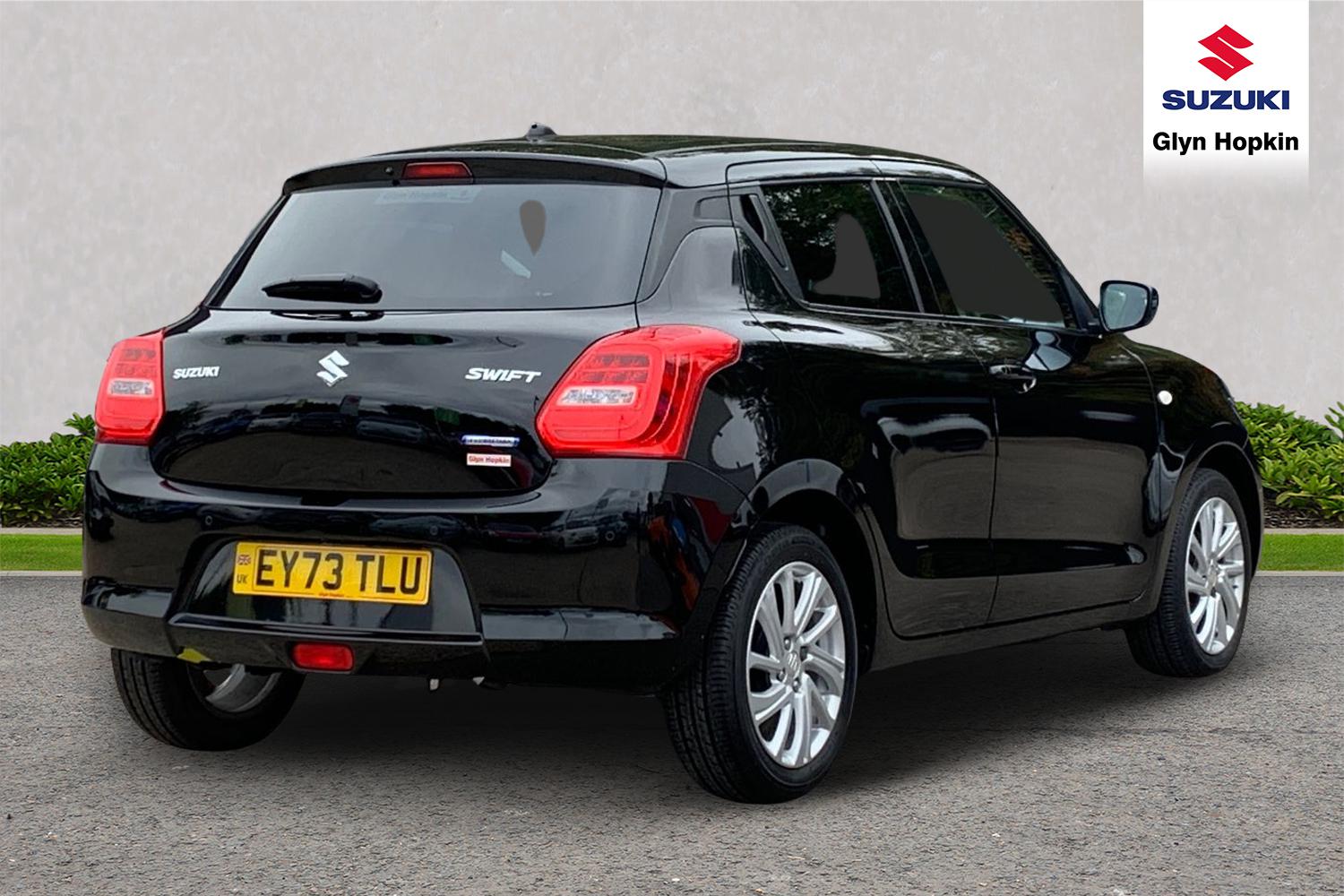 Used Suzuki Swift 2023 for sale - 76161239: Photo 3