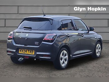 Used Suzuki Swift 2024 for sale - 78049835: Photo