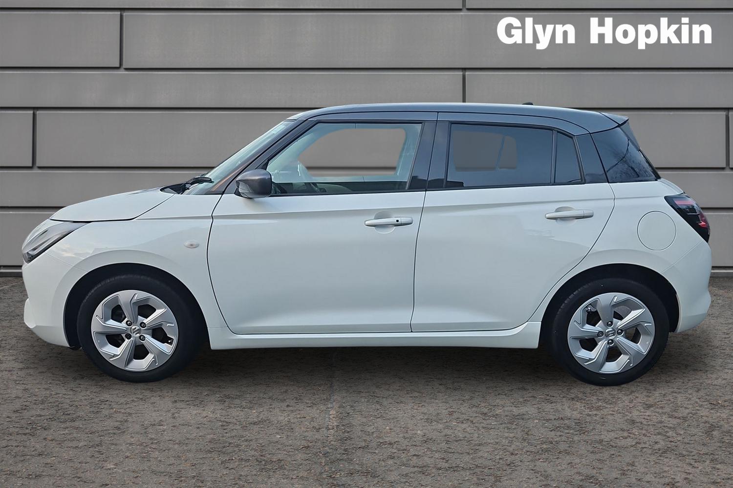 Used Suzuki Swift 2024 for sale - 77133859: Photo 6