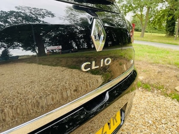 Used Renault Clio 2016 for sale - 75376654: Photo