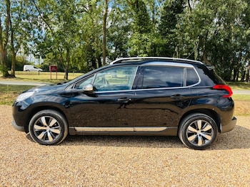 Used Peugeot 2008 2015 for sale - 75511221: Photo