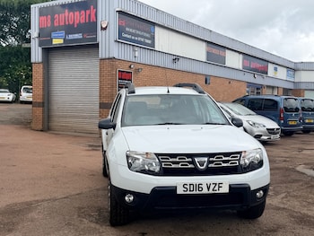 Used Dacia Duster 2016 for sale - 78846543: Photo