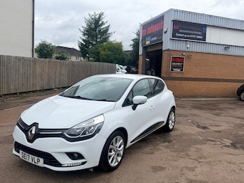 Used Renault Clio 2017 for sale - 79356940: Photo