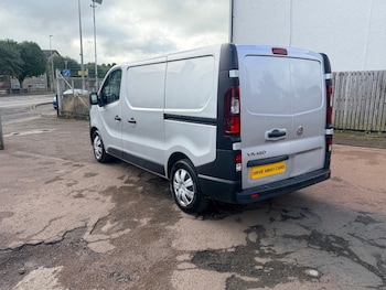 Used Vauxhall Vivaro 2017 for sale - 79524635: Photo