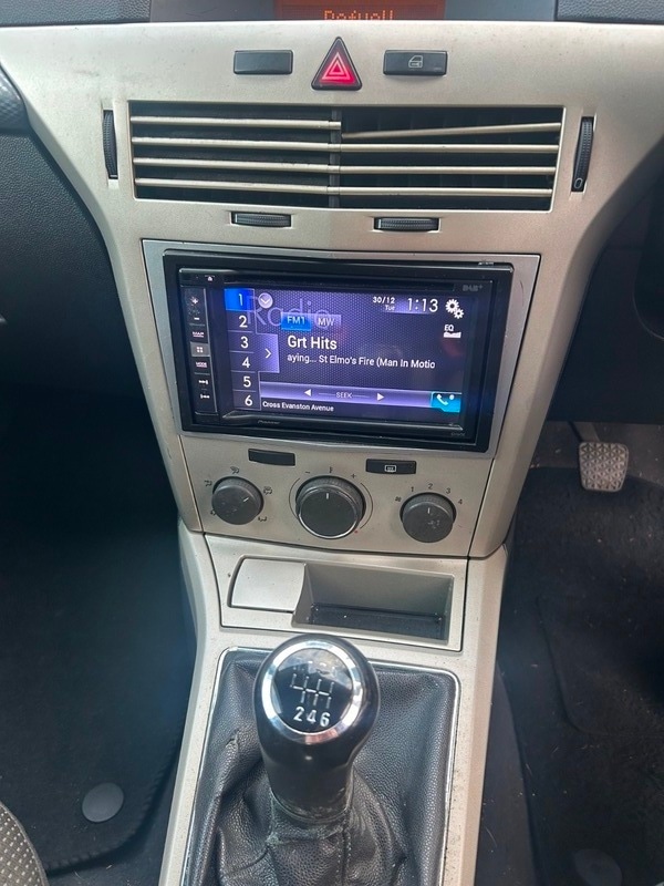 Used Vauxhall Astra 2010 for sale - 77162077: Photo 10