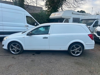 Used Vauxhall Astra Van 2010 for sale - 77162077: Photo
