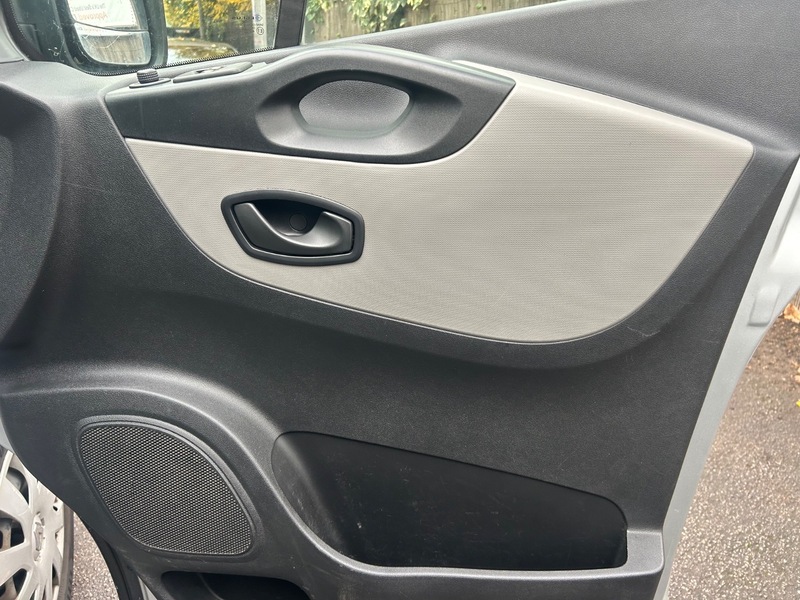 Used Renault Trafic 2018 for sale - 76497050: Photo 10