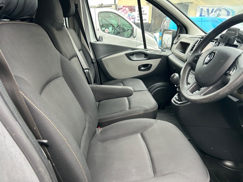 Used Renault Trafic 2018 for sale - 76497050: Photo 18