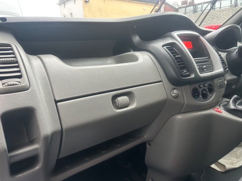 Used Vauxhall Vivaro 2013 for sale - 77342414: Photo 11