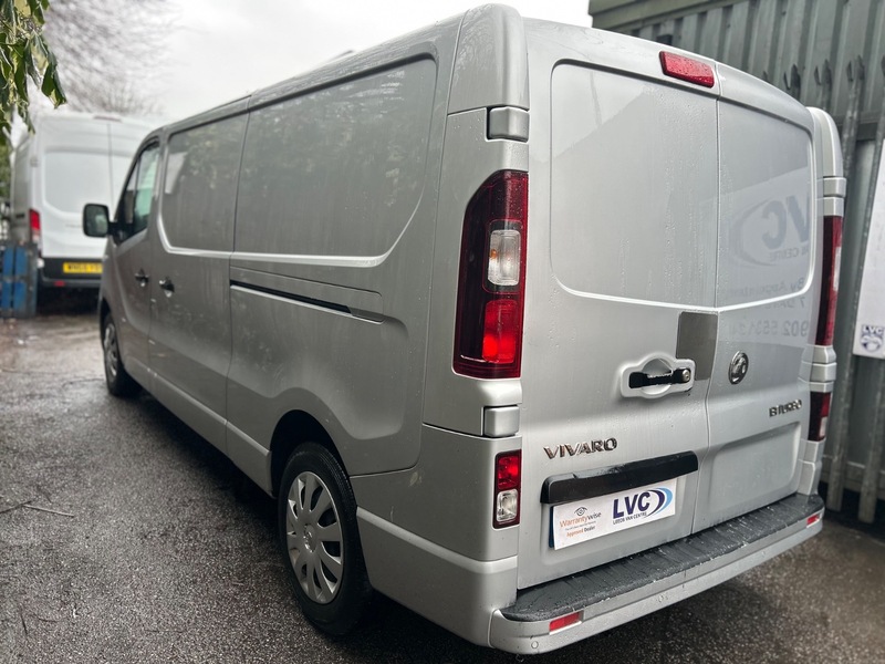 Used Vauxhall Vivaro 2016 for sale - 77452690: Photo 11