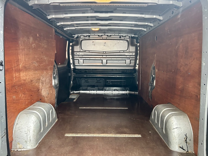 Used Vauxhall Vivaro 2016 for sale - 77452690: Photo 21