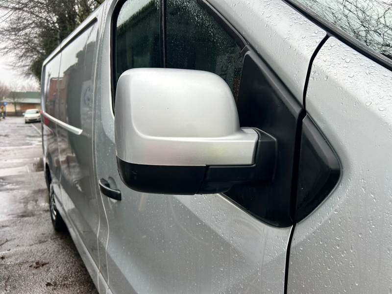 Used Vauxhall Vivaro 2016 for sale - 77452690: Photo 4