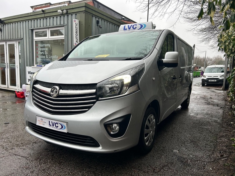 Used Vauxhall Vivaro 2016 for sale - 77452690: Photo 6
