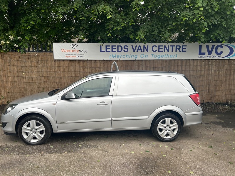 Used Vauxhall Astra Van 2010 for sale - 77643429: Photo 5