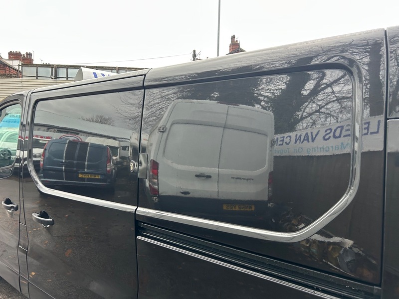 Used Vauxhall Vivaro 2015 for sale - 76470750: Photo 18