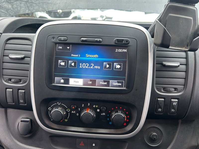 Used Vauxhall Vivaro 2015 for sale - 76470750: Photo 25