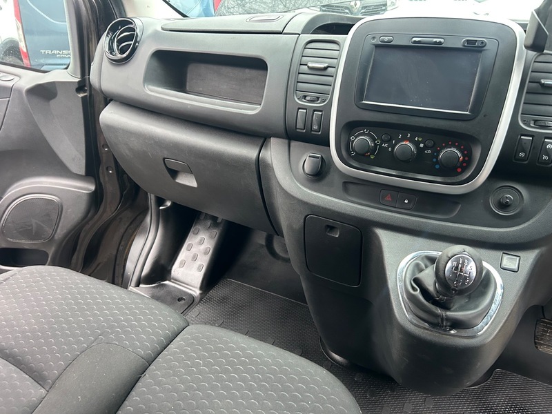 Used Vauxhall Vivaro 2015 for sale - 76470750: Photo 26
