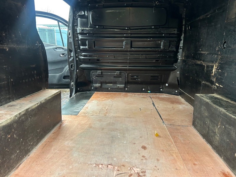 Used Vauxhall Vivaro 2015 for sale - 76470750: Photo 30