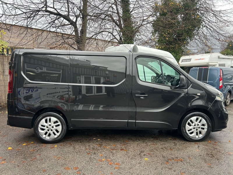 Used Vauxhall Vivaro 2015 for sale - 76470750: Photo 7