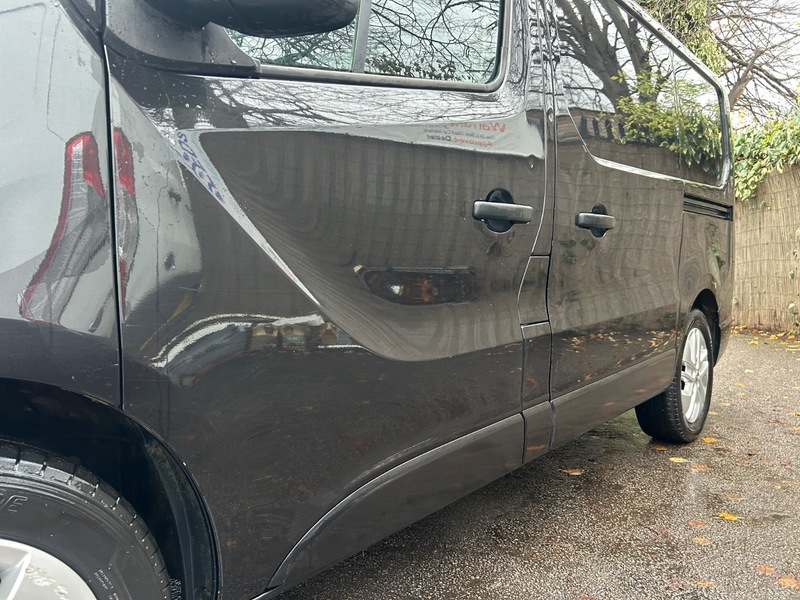 Used Vauxhall Vivaro 2015 for sale - 76470750: Photo 9