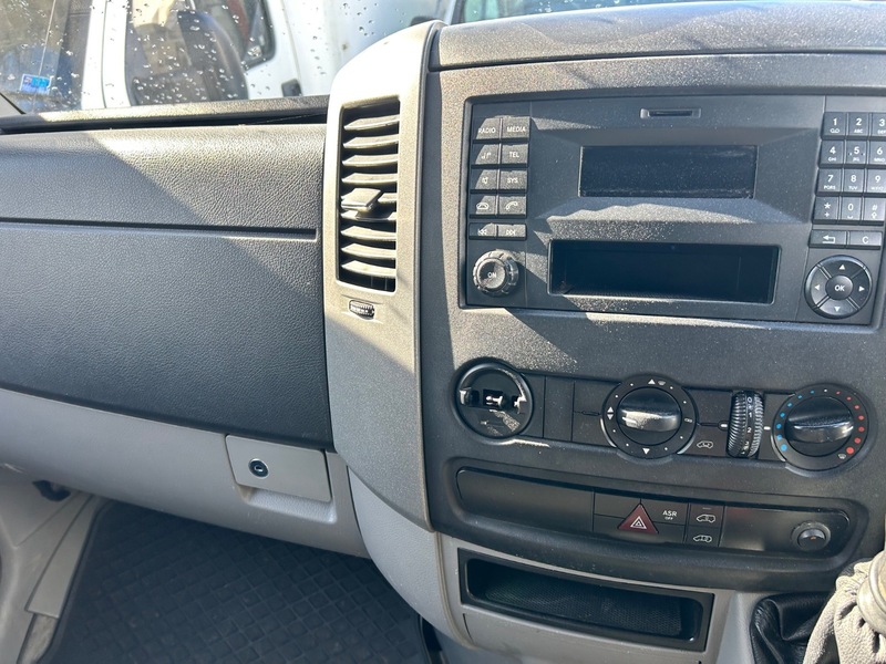 Used Mercedes-Benz Sprinter 2014 for sale - 78018035: Photo 9