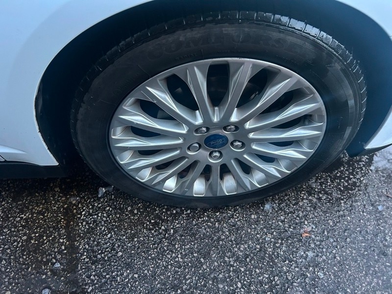 Used Ford C-Max 2013 for sale - 77107329: Photo 4