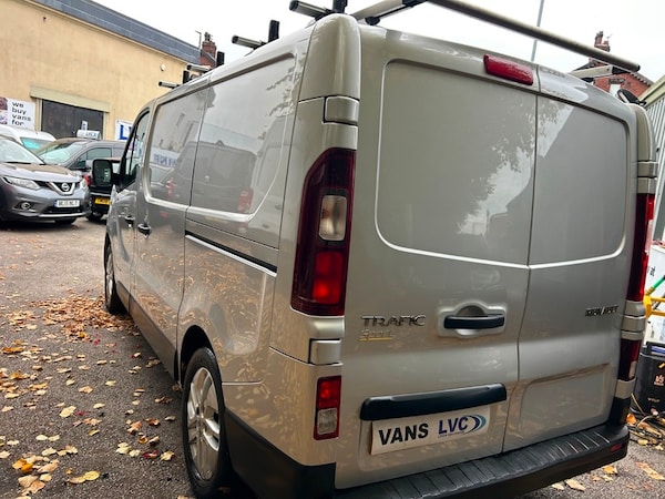 Used Renault Trafic 2017 for sale - 76267571: Photo 12