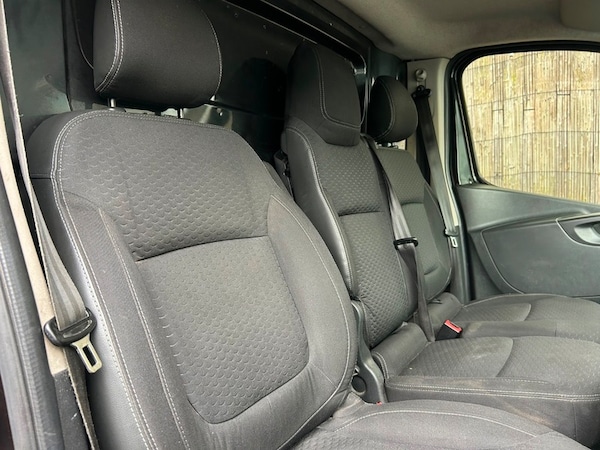 Used Vauxhall Vivaro 2015 for sale - 76224172: Photo 21