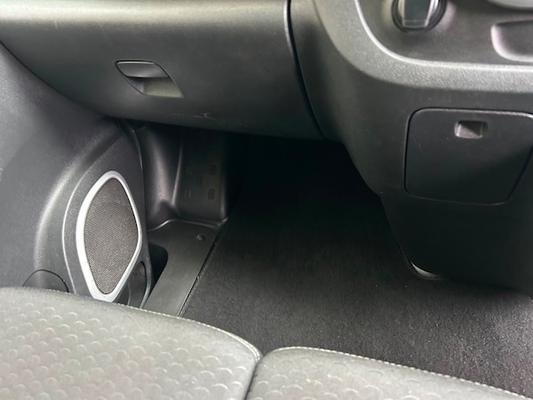 Used Vauxhall Vivaro 2015 for sale - 76224172: Photo 22