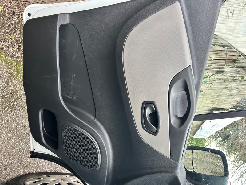 Used Renault Trafic 2015 for sale - 77836481: Photo 18