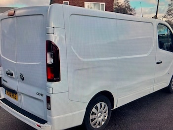 Used Vauxhall Vivaro 2015 for sale - 77342382: Photo