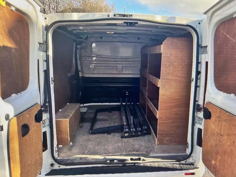 Used Vauxhall Vivaro 2015 for sale - 77342382: Photo 6
