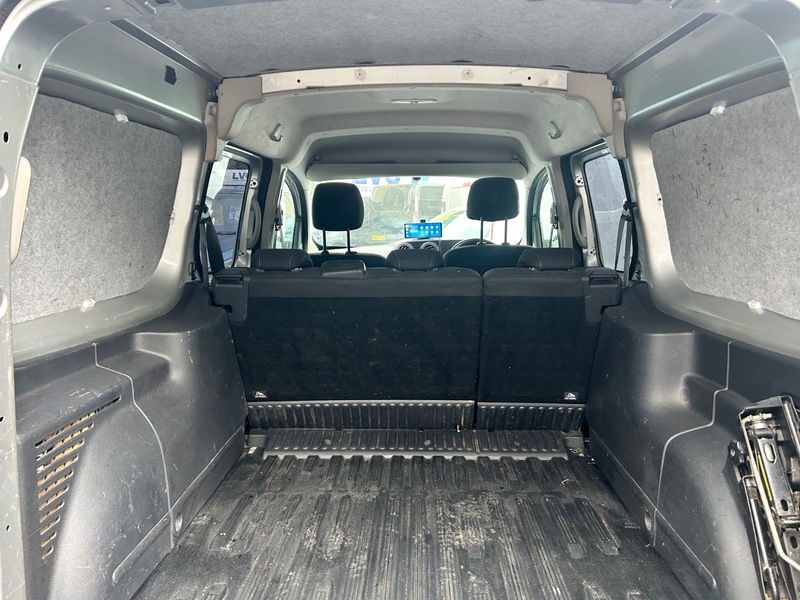 Used Mercedes-Benz Citan 2014 for sale - 77303297: Photo 17