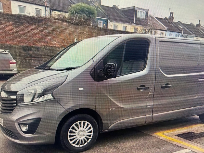 Used Vauxhall Vivaro 2015 for sale - 77535660: Photo 2