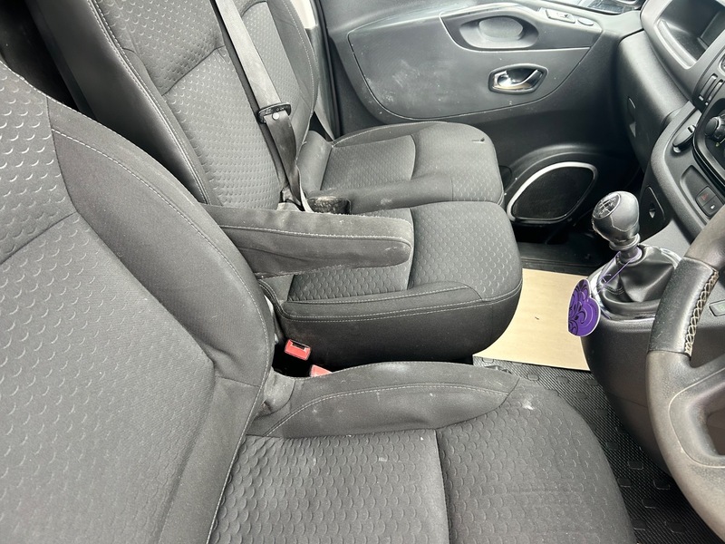 Used Vauxhall Vivaro 2015 for sale - 77535660: Photo 20