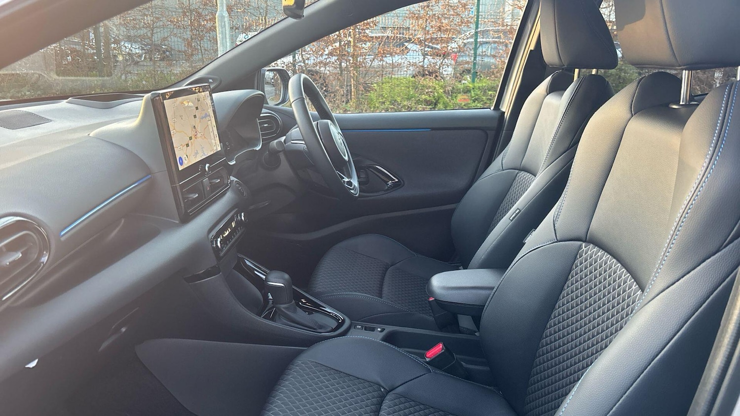 Used Toyota Yaris 2024 for sale - 77073908: Photo 12