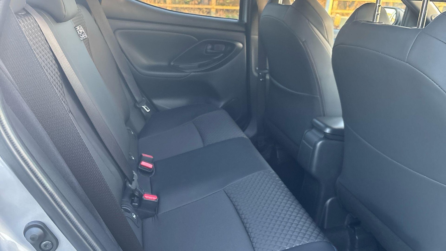 Used Toyota Yaris 2024 for sale - 77073908: Photo 14