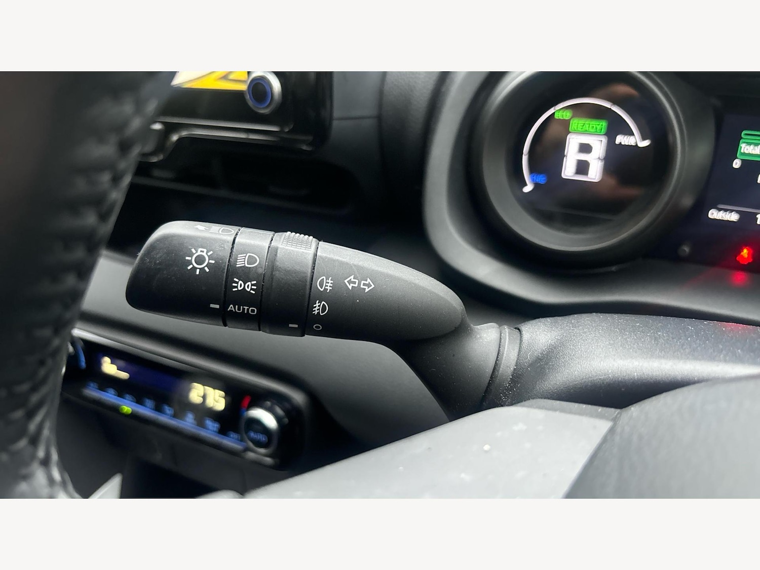 Used Toyota Yaris 2023 for sale - 77358417: Photo 31