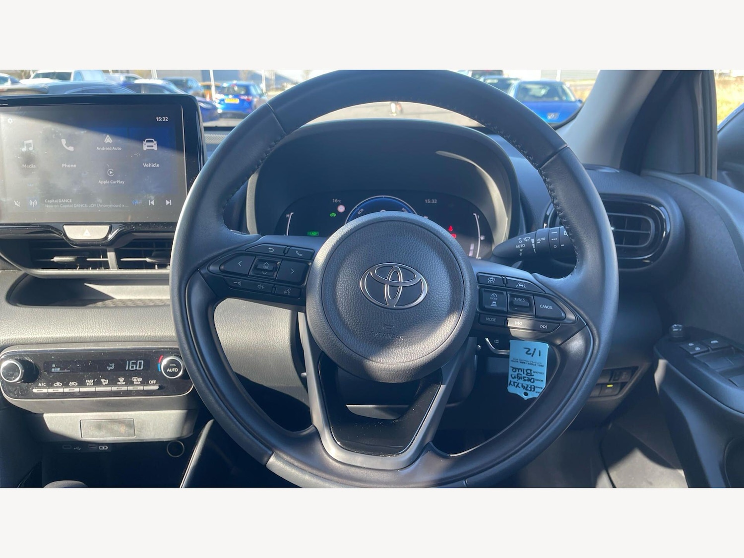 Used Toyota Yaris 2024 for sale - 77939570: Photo 10
