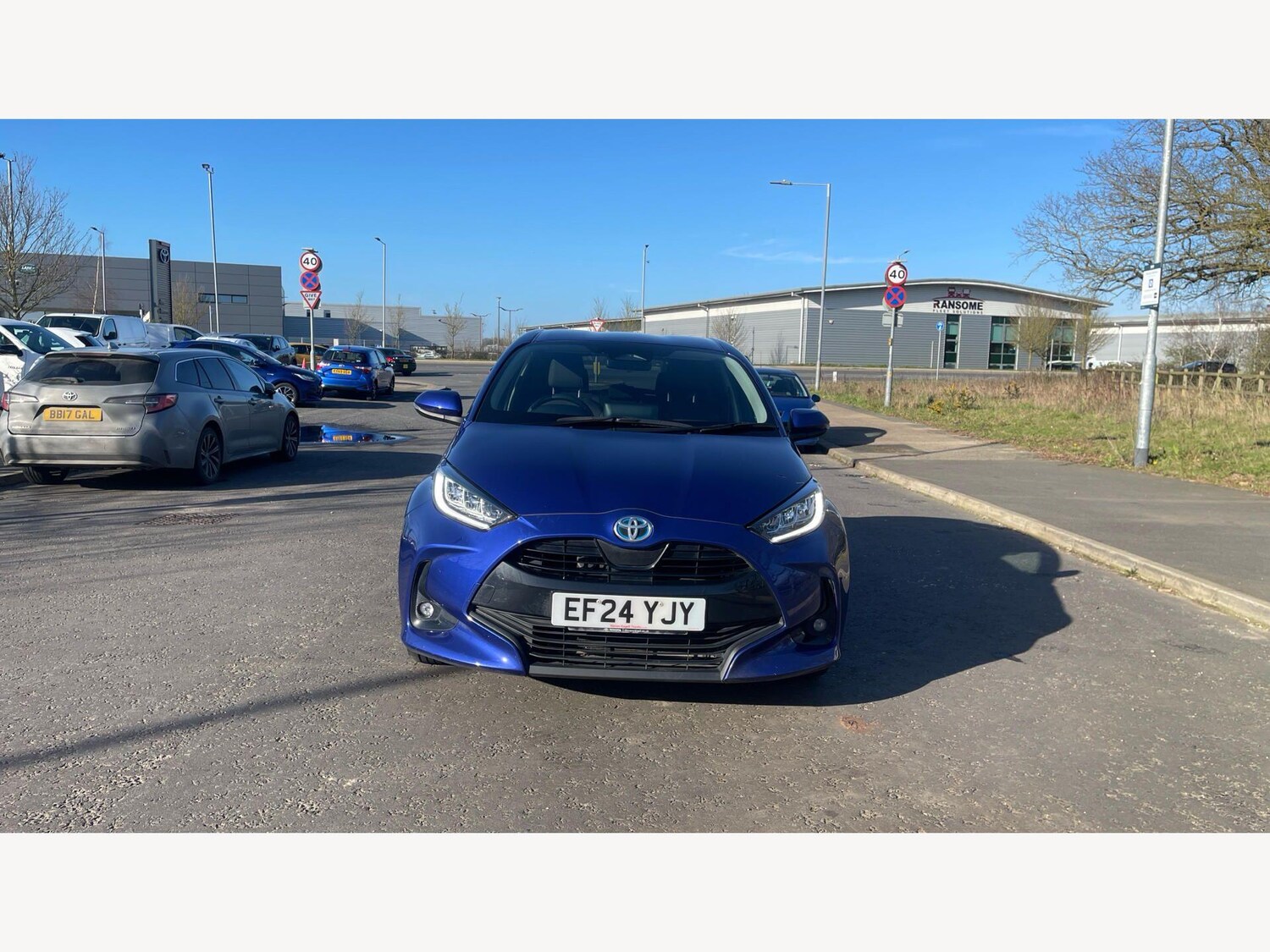 Used Toyota Yaris 2024 for sale - 77939570: Photo 17
