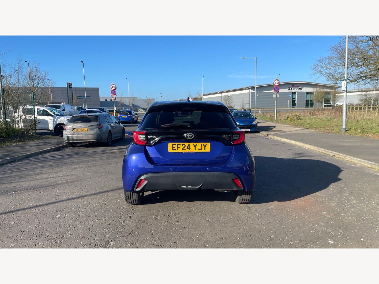 Used Toyota Yaris 2024 for sale - 77939570: Photo 21